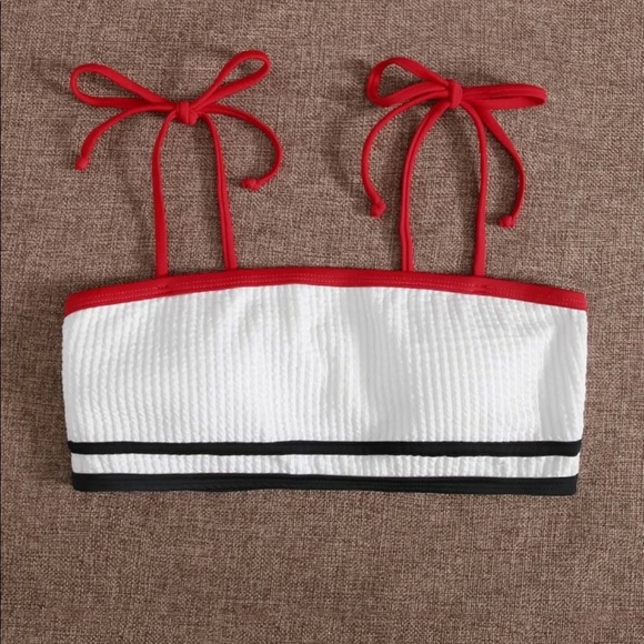 Bikini - Picture 4 of 6